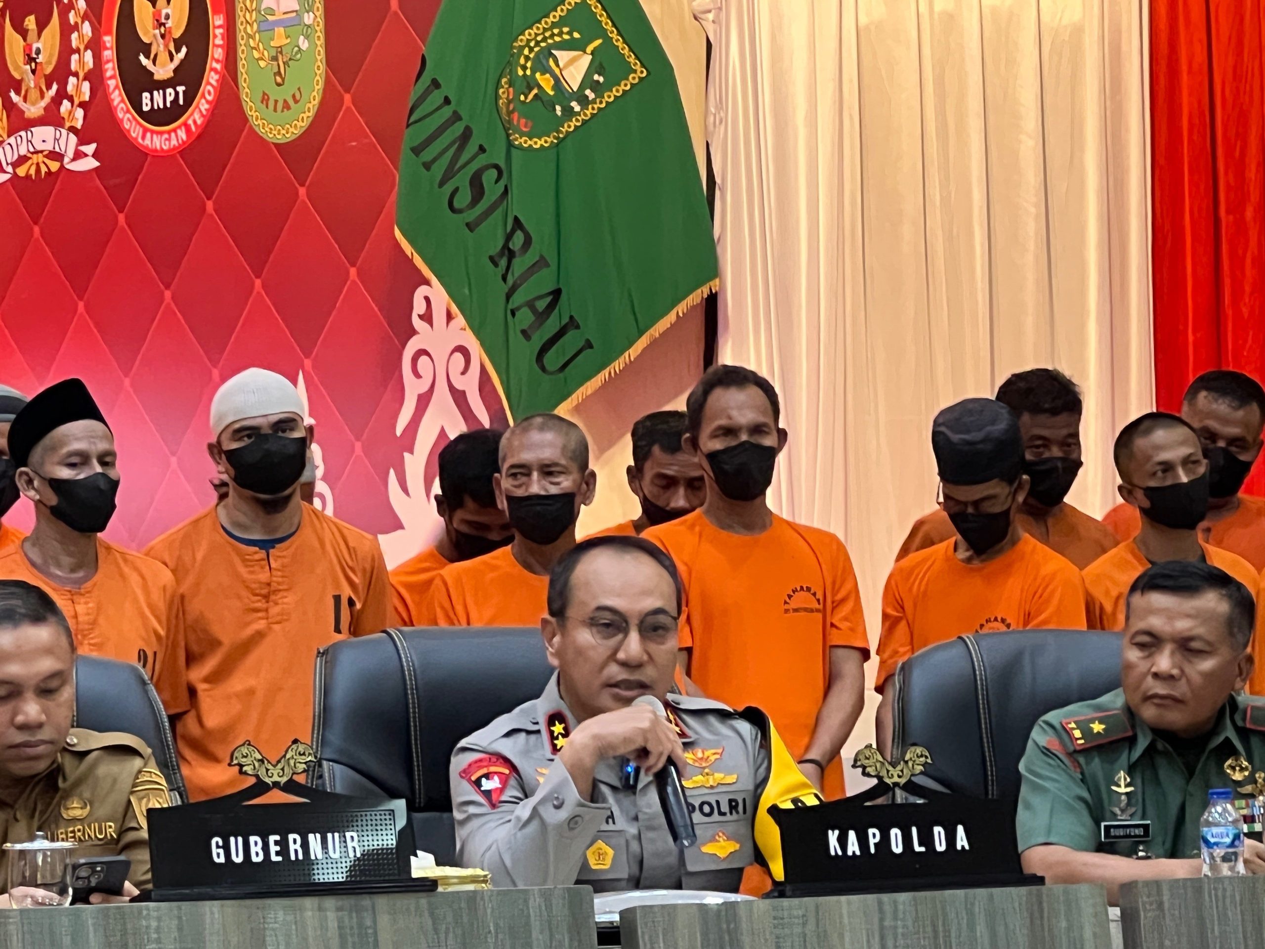 Polisi Tangkap 44 Tersangka Pembakar Lahan di Riau